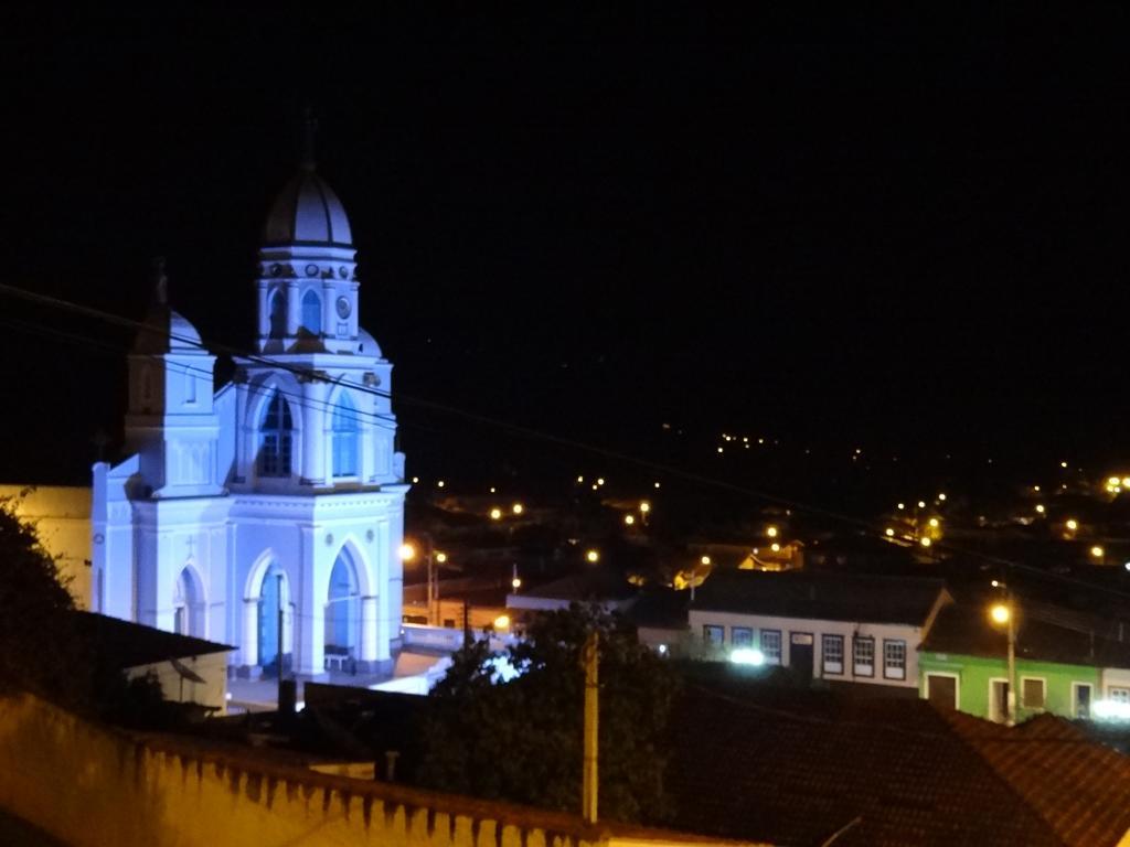 Отель Pousada Canto Da Lua Сан-Бенту-ду-Сапукаи Экстерьер фото